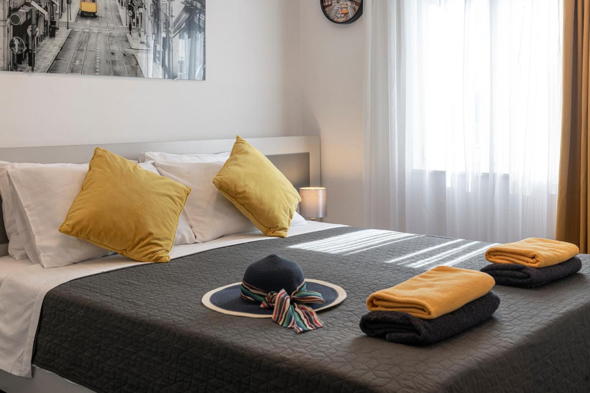 Apartments Nia Deluxe & Elegance 두브로브니크 외부 사진